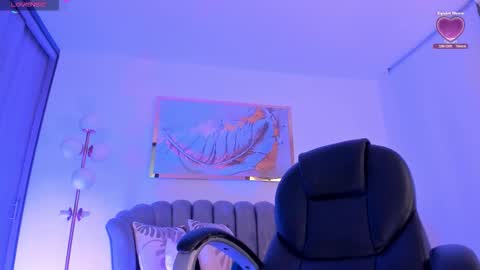 Zoe Presley  online show from February 20, 12:10 am