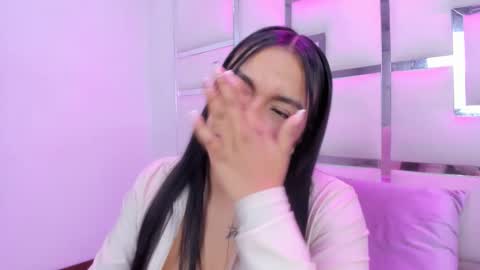 ZoeSwam online show from April 18, 7:07 pm