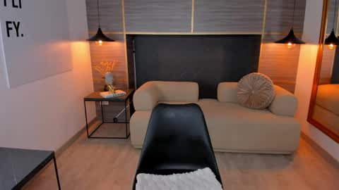 ZOE online show from April 24, 10:28 am