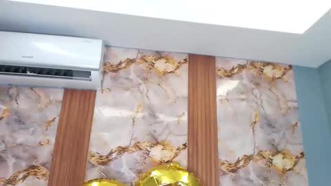 zoey fox  online show from December 21, 11:00 pm