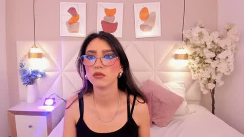 Zoey  online show from July 21, 3:08 am