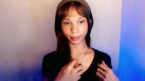 zoey online show from April 20, 6:00 pm