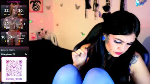 Zoee  online show from March 31, 6:25 am