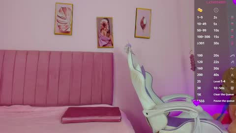 Zoe online show from March 30, 12:05 pm