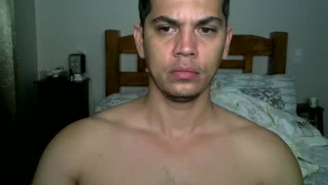 zoro_00 online show from June 9, 1:00 pm