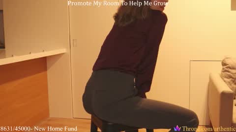 Snapshot of zorosgiirl chatting on September 27, 10:40 pm Birthday Stream - Dec 5 online show from September 27, 10:40 pm