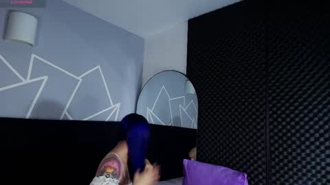 zpzphot online show from April 24, 12:12 am