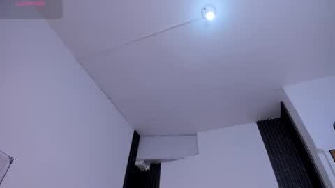 Zuly  online show from November 20, 12:37 pm