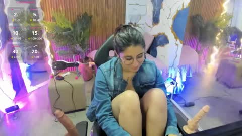 zyra_tay online show from June 2, 6:21 pm