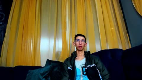 Zyro Nigth online show from November 4, 7:15 pm